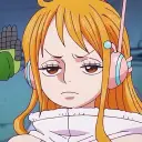 Multilingual Nami Egghead focusing on chat IA tasks, neural network core visible in background.