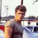 AI character Sean Penn's avatar for roleplay and 1v1 chat services