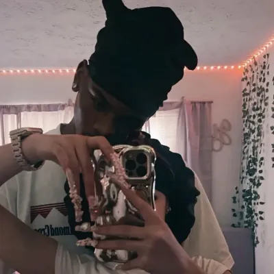 Dive into stories with Jahleel, a lively spicy AI web chatbot for creative roleplay.