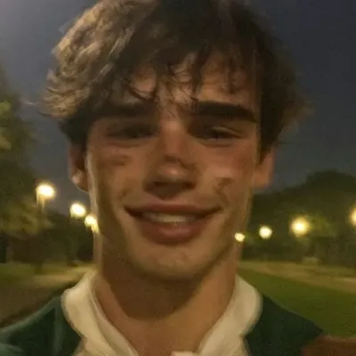 A-lê-xis - BL: Nghệ thuật nhân vật AI nhập vai sáng tạo cho các cuộc trò chuyện thú vị và các tình huống giả tưởng