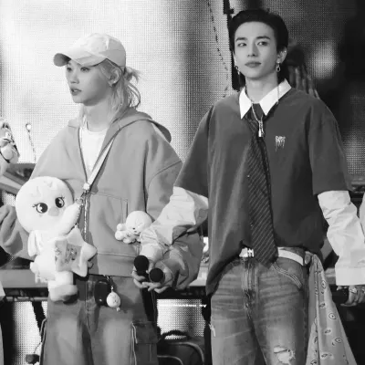 Hyunjin - Hyunlix: Secure AI chatbot avatar with encrypted 1v1 chat capabilities