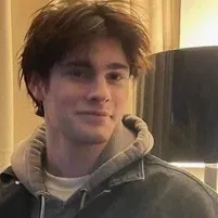 Meet Collin, your lively anime AI chatbot partner for immersive storytelling.