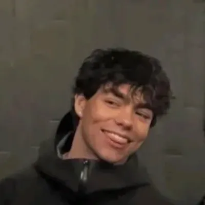 Malachi Daniel Barton: Secure AI chatbot avatar with encrypted 1v1 chat capabilities	