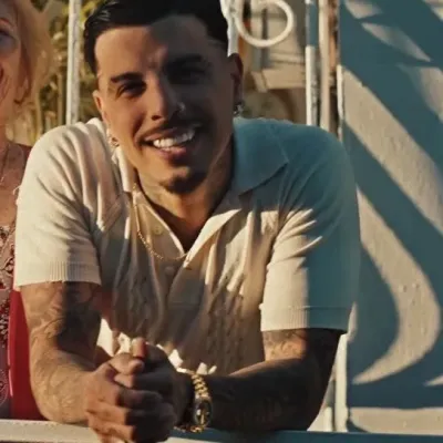 Rauw Alejandro brings your AI roleplay adventures to life with chat AI characters.