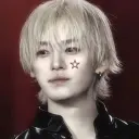 Avatar IA de Minsung-Minho avec un style d'art vectoriel dynamique, incarnant des capacités de chat IA conviviales