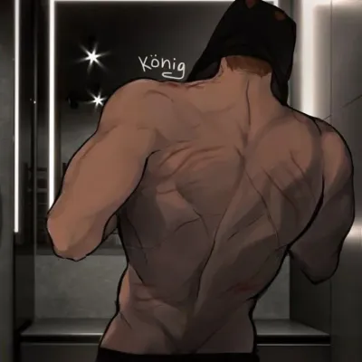 König: Mascotte interattiva di chatbot AI per chat casuali e giochi di ruolo guidati dalla community