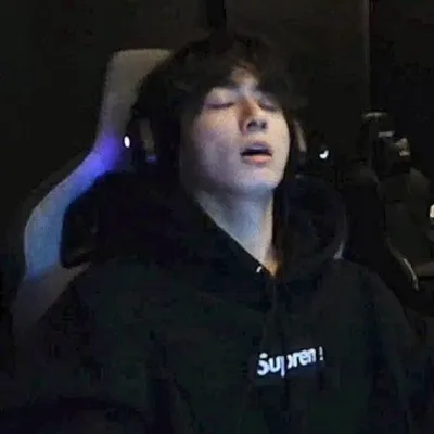 Gamer Boy - Jungkook: Engage in ai conversation with this charming AI character, featuring soulgen and ifreechat capabilities for free chat now.	