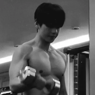 Kim Tae-hyung_ex: Khám phá thế giới AI với AI không giới hạn và trò chuyện trực tuyến miễn phí không giới hạn, được hỗ trợ bởi trò chơi nhập vai giả tưởng Warhammer.	