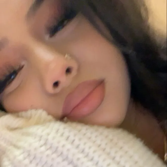 Polybuzz platform's star character Camila - Best Friend, offering personalized conversation.