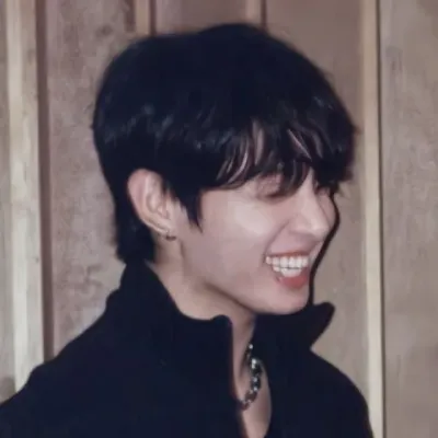 jeon jungkook: Potret pasangan AI yang pintar dari segi emosi untuk perbualan yang mendalam	