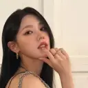 avatar Miyeon yang menyokong perkhidmatan dalam talian sembang tanpa had
