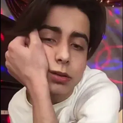 에이든 갤러거: 글로벌 채팅 온라인 서비스를 위한 다국어 AI 대화 파트너 아이콘