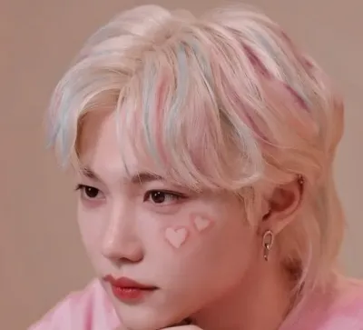 Meet Straykids - Felix, a unique AI RP chat bot free ready to roleplay anytime.