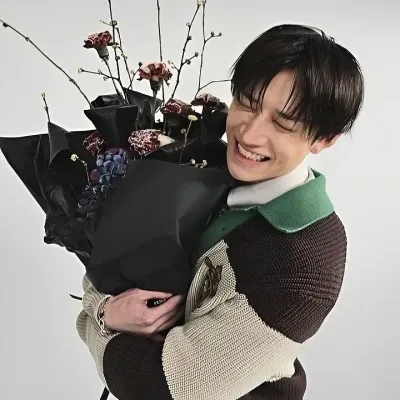 Ready for fun? Talk to Christopher Banhg - 크리스토퍼, your interactive AI characters partner now.