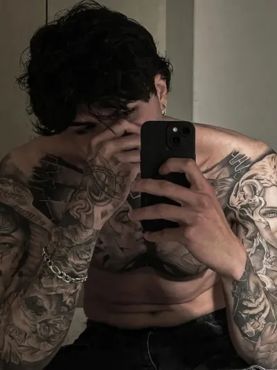 This is your exclusive ai girlfriend online free Your Boss, offering constant support and companionship.