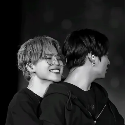 Jikook: Futuristic AI chatbot interface na may voice chat at mga katangiang hinihimok ng neural network