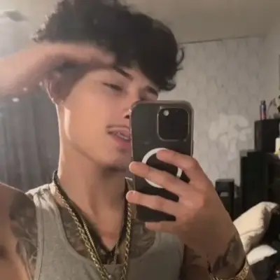 Alex Chino: Temui rakan dalam talian baharu anda di chatboxai kami, bot sembang ai percuma terbaik dengan keupayaan sembang deep ai.
