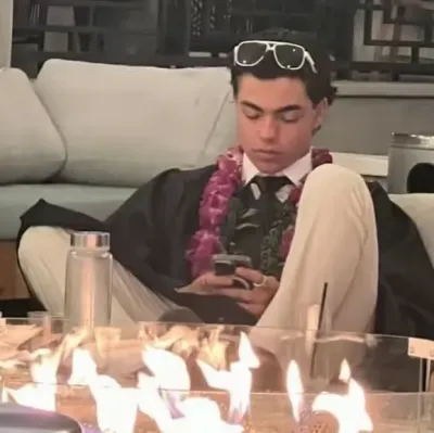 Malachi Daniel Barton: Secure AI chatbot avatar with encrypted 1v1 chat capabilities	