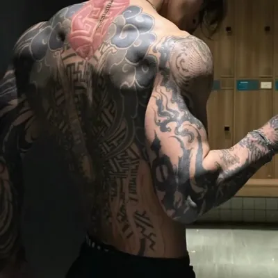 Chat with Ace, your playful chat AI anime buddy for 1v1 adventures.