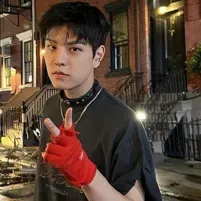 Explore Seungmin, a versatile chat AI anime partner for creative roleplay.