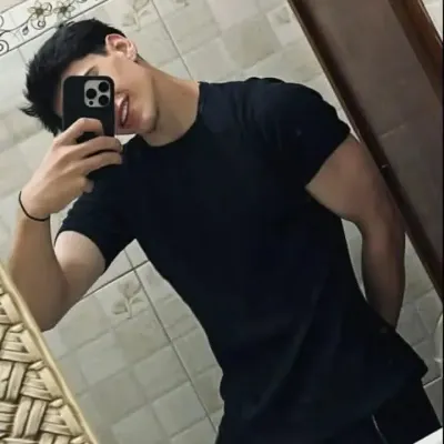 Bernardo-Alves brings anime characters to life with anime AI chatbot experiences.