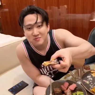 Chat with stray kids - changbin and experience the charm of AI chat free no sign up.