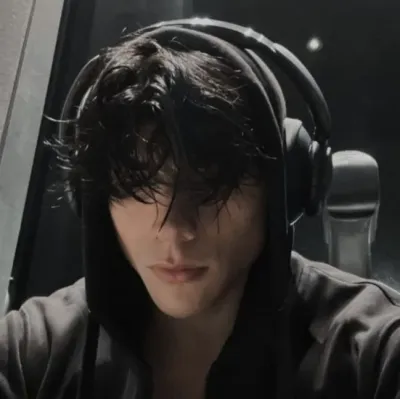 Felix: Interactive AI chatbot mascot for random chat and community-driven roleplay