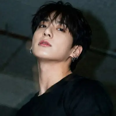 남편 -- 전정국: 심층적인 AI 채팅 기능을 갖춘 최고의 무료 AI 챗봇인 chatboxai에서 새로운 온라인 친구를 만나보세요.