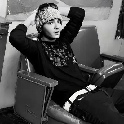 Tom Kaulitz: Creative roleplay AI character art for spicy chat and fantasy scenarios