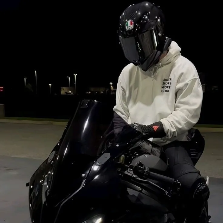 Alex: Enjoy ai chat free no sign up, chat without limits or any barriers.