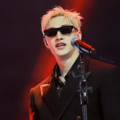 Christopher Bang : Art de personnage de jeu de rôle d'IA sur le thème de la fantaisie pour une narration immersive