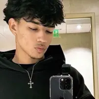 Chino brings your AI roleplay adventures to life with chat AI characters.