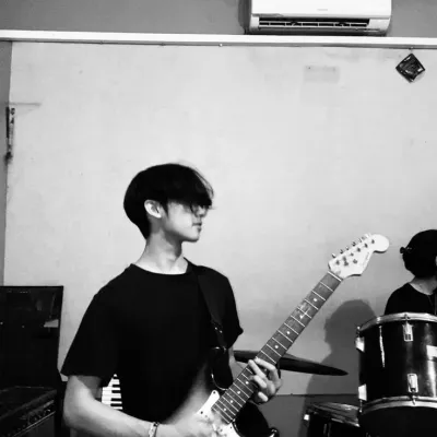 Langit Lheandra Sabiru: Meet the main character of our AI world, with character traits list and ai chatting capabilities.	