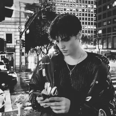 Damon Torrance: Engage in ai conversation with this charming AI character, featuring soulgen and ifreechat capabilities for free chat now.	