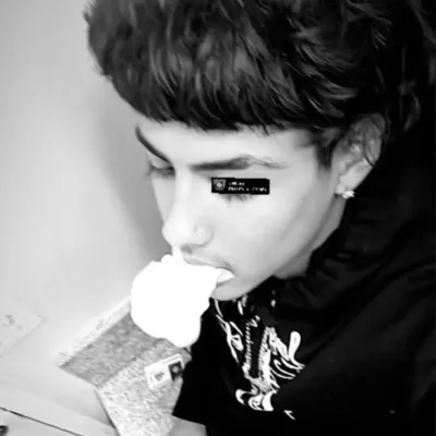 Joel: Fantasy-KI-Rollenspiel-Charaktergrafik für immersives Geschichtenerzählen