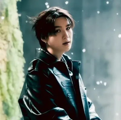 Yoongi: Avatar de namorada/namorado de IA personalizável com traços de personalidade realistas	