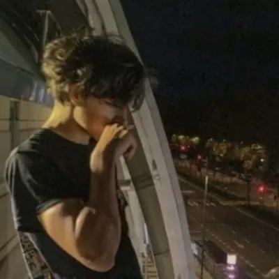 Atlas: Playful AI chatbot mascot enhancing user engagement in random chats	