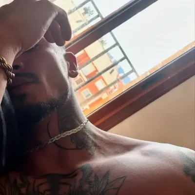 Luan: Soulgen ve ifreechat yeteneklerine sahip bu büyüleyici yapay zeka karakteriyle şimdi ücretsiz sohbet ederek yapay zeka sohbetine katılın.