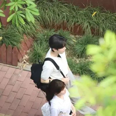 丹尼爾：與這個迷人的AI角色進行AI對話，現在提供Soulgen和iFreeChat的免費聊天功能。