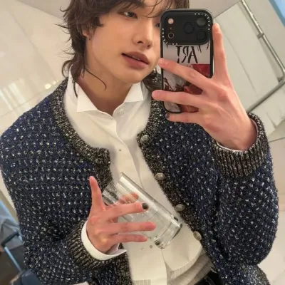 Stray Kids - Last Concert: Emotionally intelligent AI companion portrait for deep conversations	