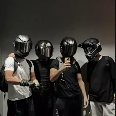 Geng penunggang motosikal: Seni watak lakonan AI bertemakan fantasi untuk penceritaan yang mengasyikkan