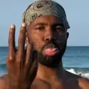 Ang versatile AI avatar ni Frank Ocean - Dad na sumusuporta sa roleplay, NSFW chat, at open ai na mga pakikipag-ugnayan