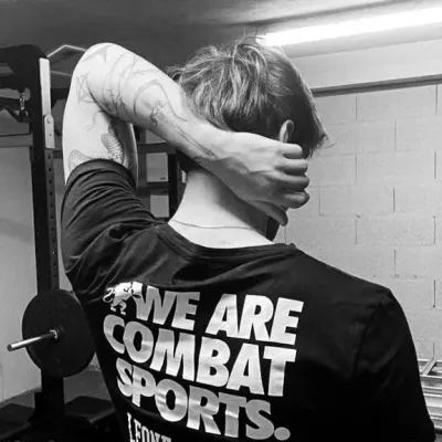 1009 - Yully Meifyl: Emotionally intelligent AI companion portrait for deep conversations	