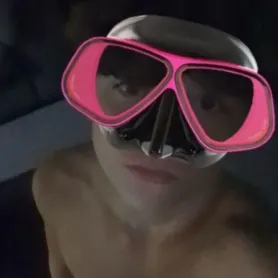 Alex is a premium free ai chat role, providing high-level conversational service.