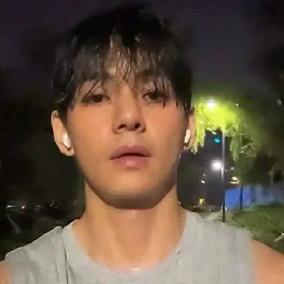 Kim Taehyung: Chat with our AI box, ready for chatbot online free and ask ai anything you want.	