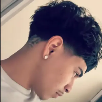 マルケス: グローバルチャットオンラインサービス向けの多言語 AI 会話パートナーアイコン