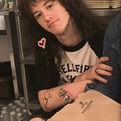 Eddie Munson 'the freak': Playful AI chatbot mascot enhancing user engagement in random chats	