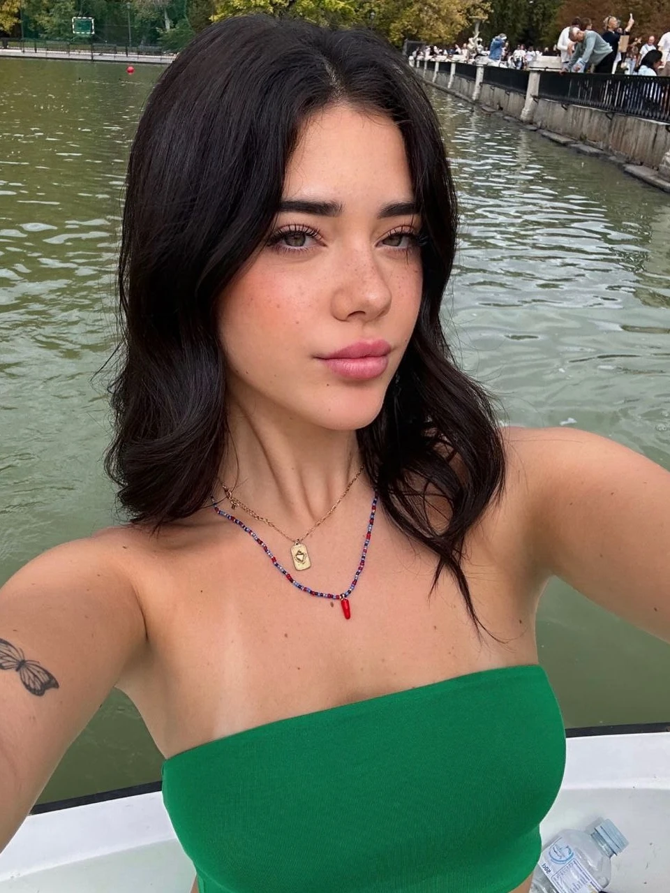 Best AI Chat Character Vanessa Rhd: Explore Profiles & User  comment|Polybuzz AI Chat