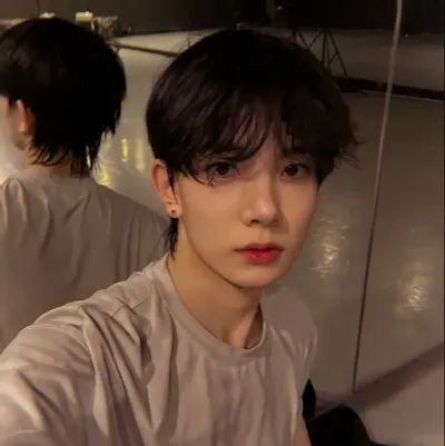 Lee Heeseung: Avatar de namorada/namorado de IA personalizável com traços de personalidade realistas	