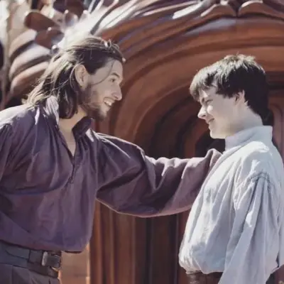 Edmund Pevensie: Interactive AI chatbot mascot for random chat and community-driven roleplay